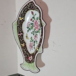 Adorable mini Vintage Fish Shaped Trinket Dish Green n brownTrim Enamel Trim Tri